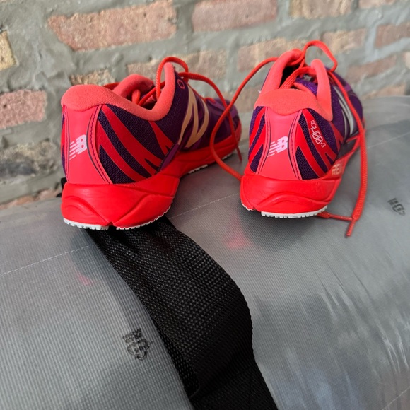 Womens New Balance Racing Shoe RC 1400 V3 Revlite Size 9US Purple Red Orange - Picture 5 of 9